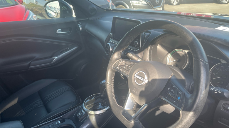 Nissan Juke 1.6 Hybrid Tekna 5dr Auto Hybrid Hatchback